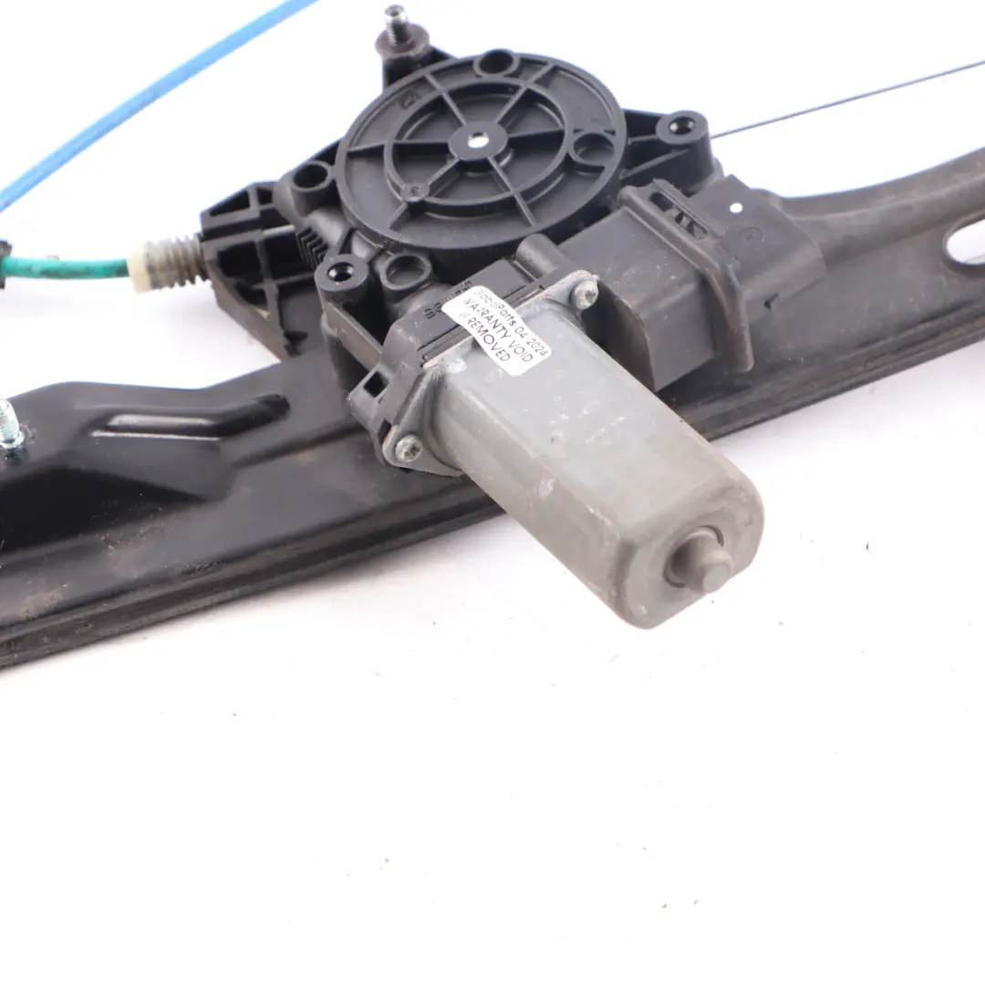 Alzacristalli Regolatore O/S anteriore destro 7344130 per Mini Clubman F54 con numero di parte 7437548 Mini Clubman F54 Alzacristalli Regolatore O/S anteriore destro 7344130 - SKU 7437548 - Numero di parte 7437548