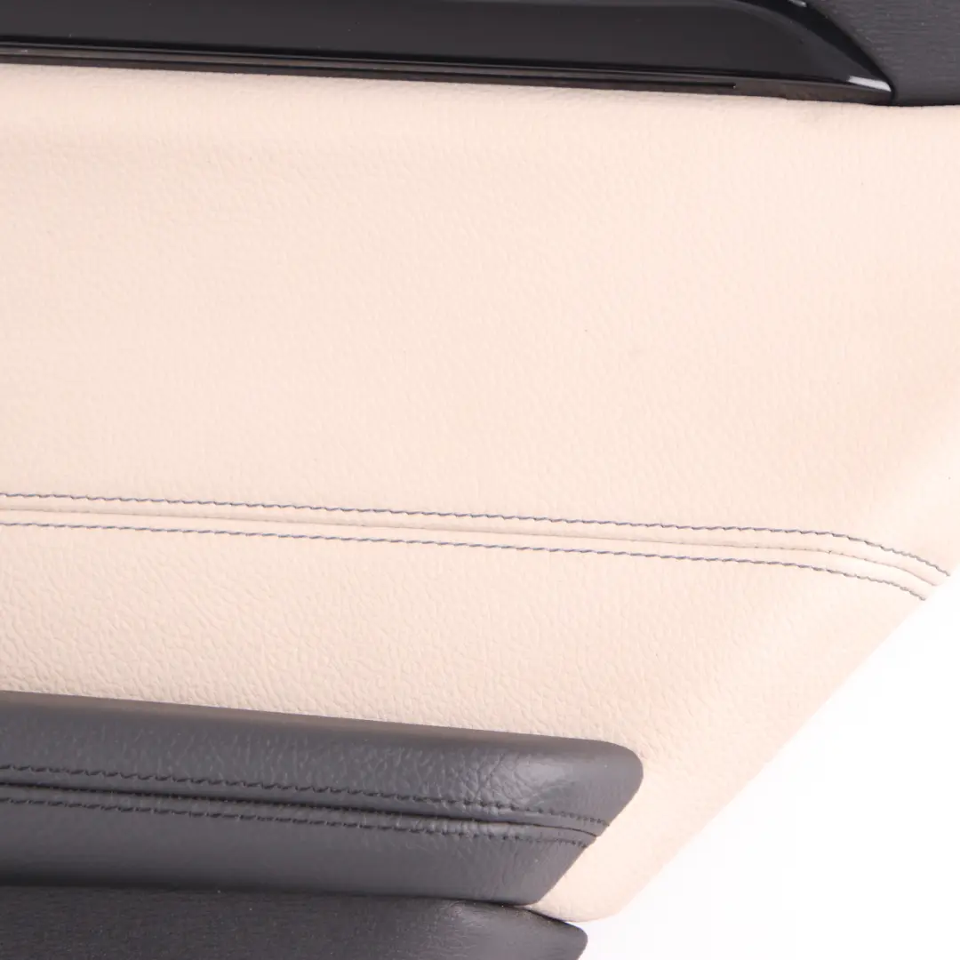 Panel La Tarjeta Puerta Trasera Derecha Panelling Cuero Oyster para BMW X1 F48 con número de pieza 7438114 BMW X1 F48 Panel La Tarjeta Puerta Trasera Derecha Panelling Cuero Oyster - SKU 7438114 - Número de pieza 7438114