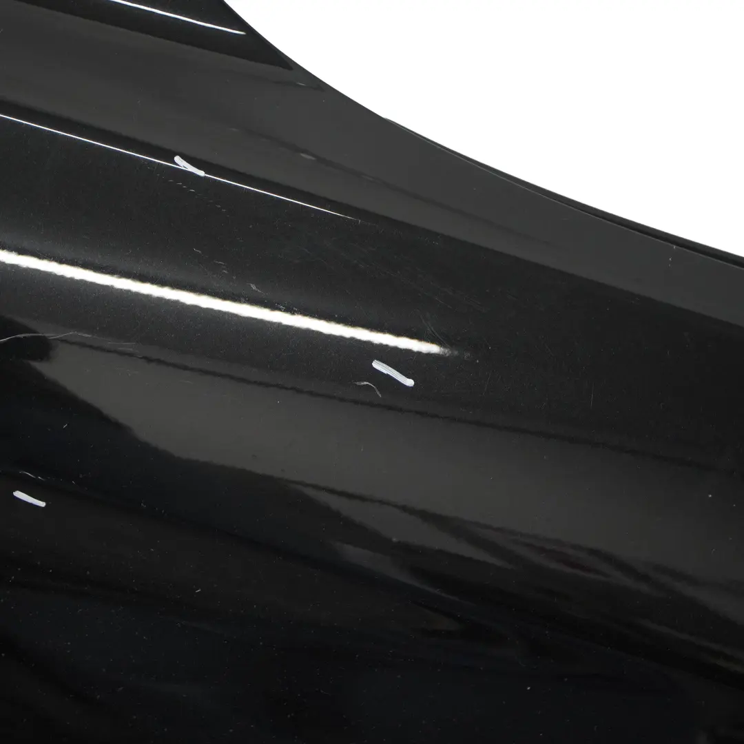 parafango anteriore destro Black Sapphire Metallic - 475 per BMW F32 F33 con numero di parte 7438442 BMW F32 F33 parafango anteriore destro Black Sapphire Metallic - 475 - SKU 7438442-BS - Numero di parte 7438442