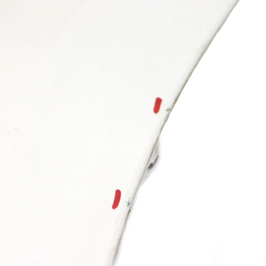 Ala Delantera Derecha Guardabarros Lateral Blanco Mineralweiss - A96 para BMW F32 F33 con número de pieza 7438442 BMW F32 F33 Ala Delantera Derecha Guardabarros Lateral Blanco Mineralweiss - A96 - SKU 7438442-MW - Número de pieza 7438442