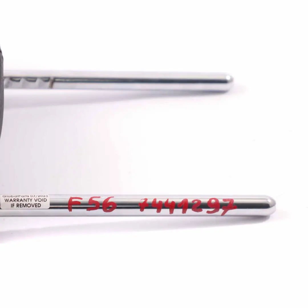 Sedile Anteriore Destro Poggiatesta Tessuto Stoffa per Mini F55 F56 Sport con numero di parte 7441297 Mini F55 F56 Sport Sedile Anteriore Destro Poggiatesta Tessuto Stoffa - SKU 7441297 - Numero di parte 7441297