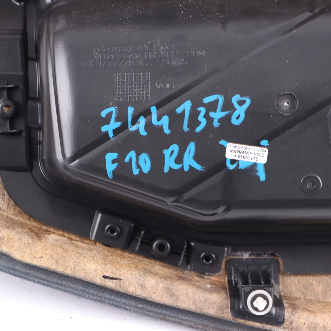 Door Card Rear Right O/S Lining Panel Leather Dakota Beige to BMW F10 F11 LCI with Part number 7441378 BMW F10 F11 LCI Door Card Rear Right O/S Lining Panel Leather Dakota Beige - SKU 7441378 - Part number 7441378