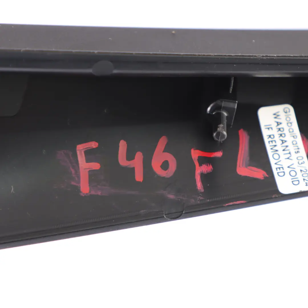 Puerta Delantera Esquina Moldura Interior Altavoz Cubierta 7349815 para BMW F46 con número de pieza 7442197 BMW F46 Puerta Delantera Esquina Moldura Interior Altavoz Cubierta 7349815 - SKU 7442197 - Número de pieza 7442197