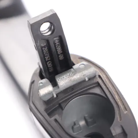 Door Grab Handle BMW F40 Outside Front Door Right O/S Handle to with Part number 7442998 Door Grab Handle BMW F40 Outside Front Door Right O/S Handle - SKU 7442998 - Part number 7442998