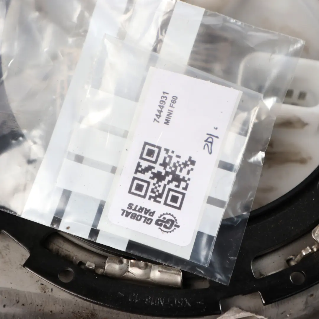 Complete Fuel Tank Container 35L to Fuel Tank BMW F45 Mini F60 Hybrid with Part number 7444931 Fuel Tank BMW F45 Mini F60 Hybrid Complete Fuel Tank Container 35L - SKU 7444931 - Part number 7444931