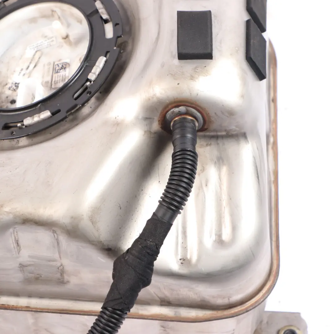 Complete Fuel Tank Container 35L to Fuel Tank BMW F45 Mini F60 Hybrid with Part number 7444931 Fuel Tank BMW F45 Mini F60 Hybrid Complete Fuel Tank Container 35L - SKU 7444931 - Part number 7444931