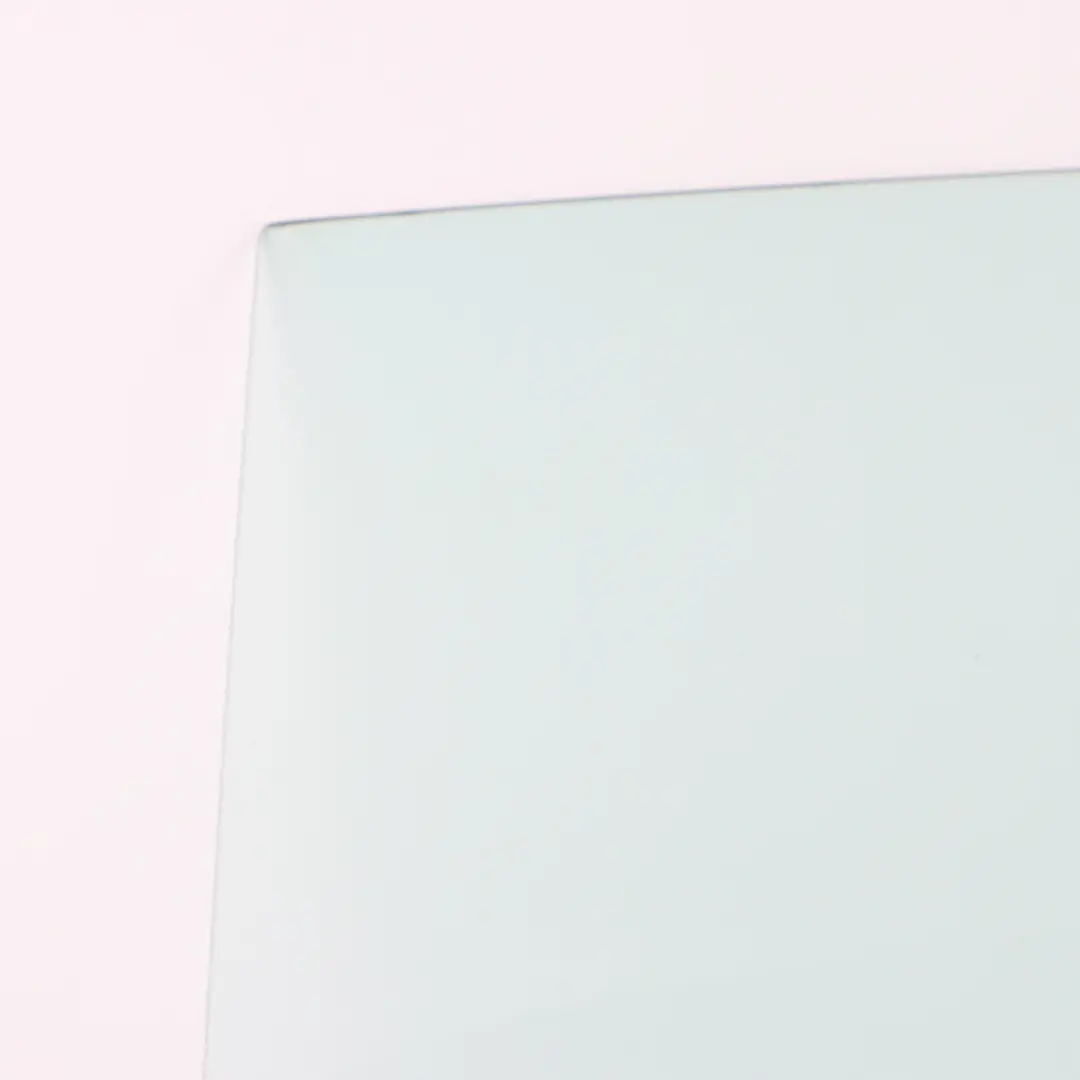 Seitenscheibe BMW F40 Türer Hintertür links Grün AS2 ESG für mit Teilenummer 7448061 Seitenscheibe BMW F40 Türer Hintertür links Grün AS2 ESG - SKU 7448061 - Teilenummer 7448061