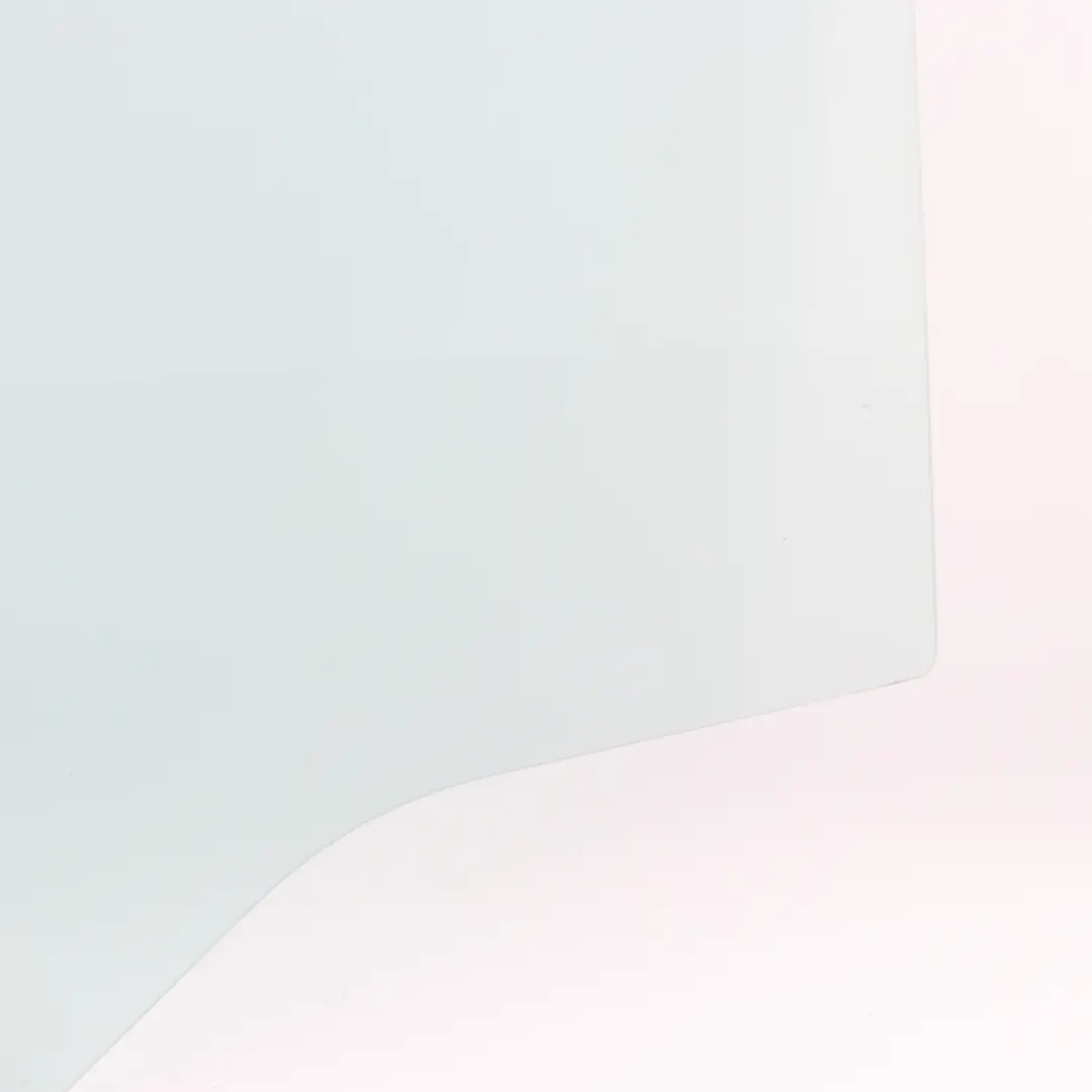 Ventana lateral BMW F40 Puerta Trasera Izquierda Verde AS2 ESG para con número de pieza 7448061 Ventana lateral BMW F40 Puerta Trasera Izquierda Verde AS2 ESG - SKU 7448061 - Número de pieza 7448061