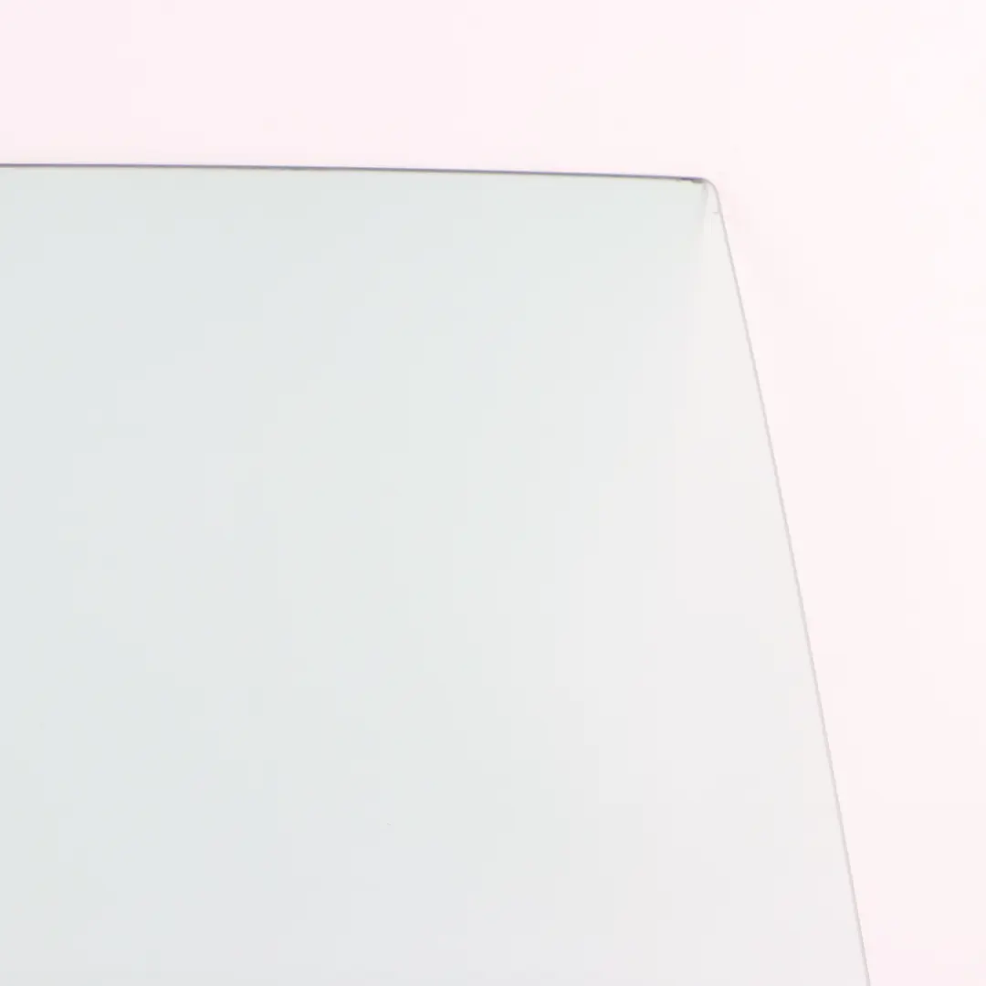 Ventana Lateral BMW F40 Puerta Trasera Derecha Verde AS2 ESG para con número de pieza 7448062 Ventana Lateral BMW F40 Puerta Trasera Derecha Verde AS2 ESG - SKU 7448062 - Número de pieza 7448062