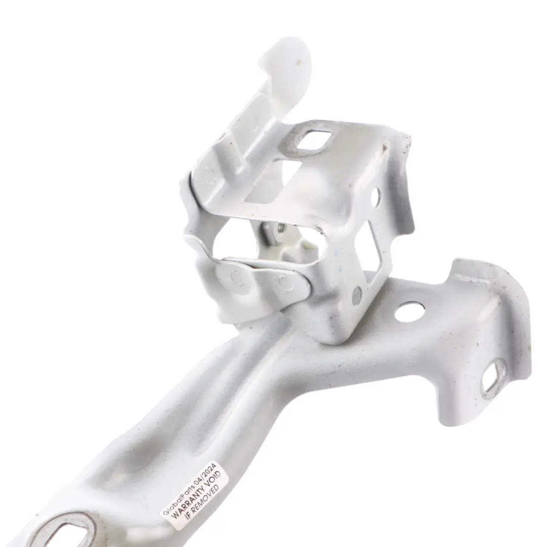 Staffa Pannello Anteriore Sinistro Bianco Alpino - 300 per BMW F40 F44 con numero di parte 7450379 BMW F40 F44 Staffa Pannello Anteriore Sinistro Bianco Alpino - 300 - SKU 7450379-AW - Numero di parte 7450379