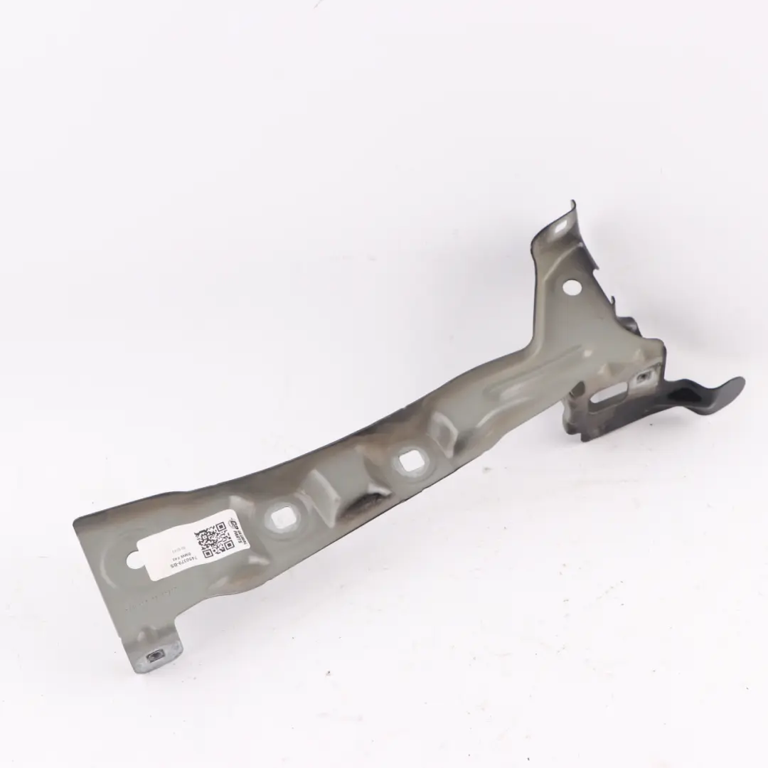 Side Panel Bracket Holder Front Left N/S Black Sapphire Metallic 475 to BMW F40 F44 with Part number 7450379 BMW F40 F44 Side Panel Bracket Holder Front Left N/S Black Sapphire Metallic 475 - SKU 7450379-BS - Part number 7450379