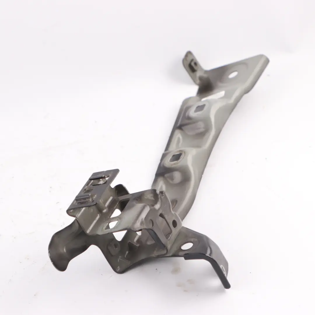 Side Panel Bracket Holder Front Right O/S Black Sapphire Metallic 475 to BMW F40 with Part number 7450380 BMW F40 Side Panel Bracket Holder Front Right O/S Black Sapphire Metallic 475 - SKU 7450380-BS - Part number 7450380