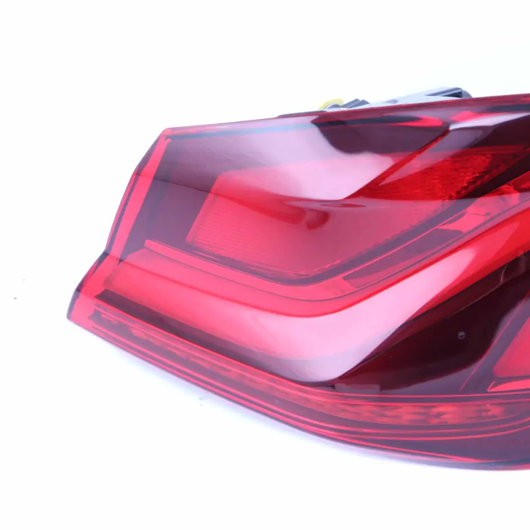 Lámpara Trasera BMW F40 Luz Trasera Panel Lateral Derecho Lado Exterior para con número de pieza 7450644 Lámpara Trasera BMW F40 Luz Trasera Panel Lateral Derecho Lado Exterior - SKU 7450644 - Número de pieza 7450644