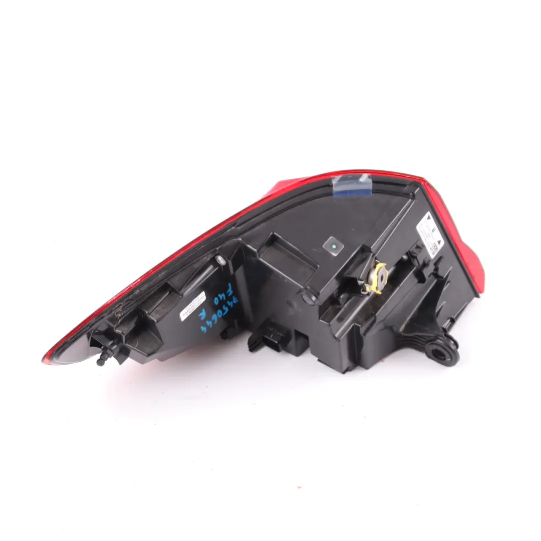 Fanale Posteriore BMW F40 Fanale Posteriore Pannello Laterale Destro per con numero di parte 7450644 Fanale Posteriore BMW F40 Fanale Posteriore Pannello Laterale Destro - SKU 7450644 - Numero di parte 7450644