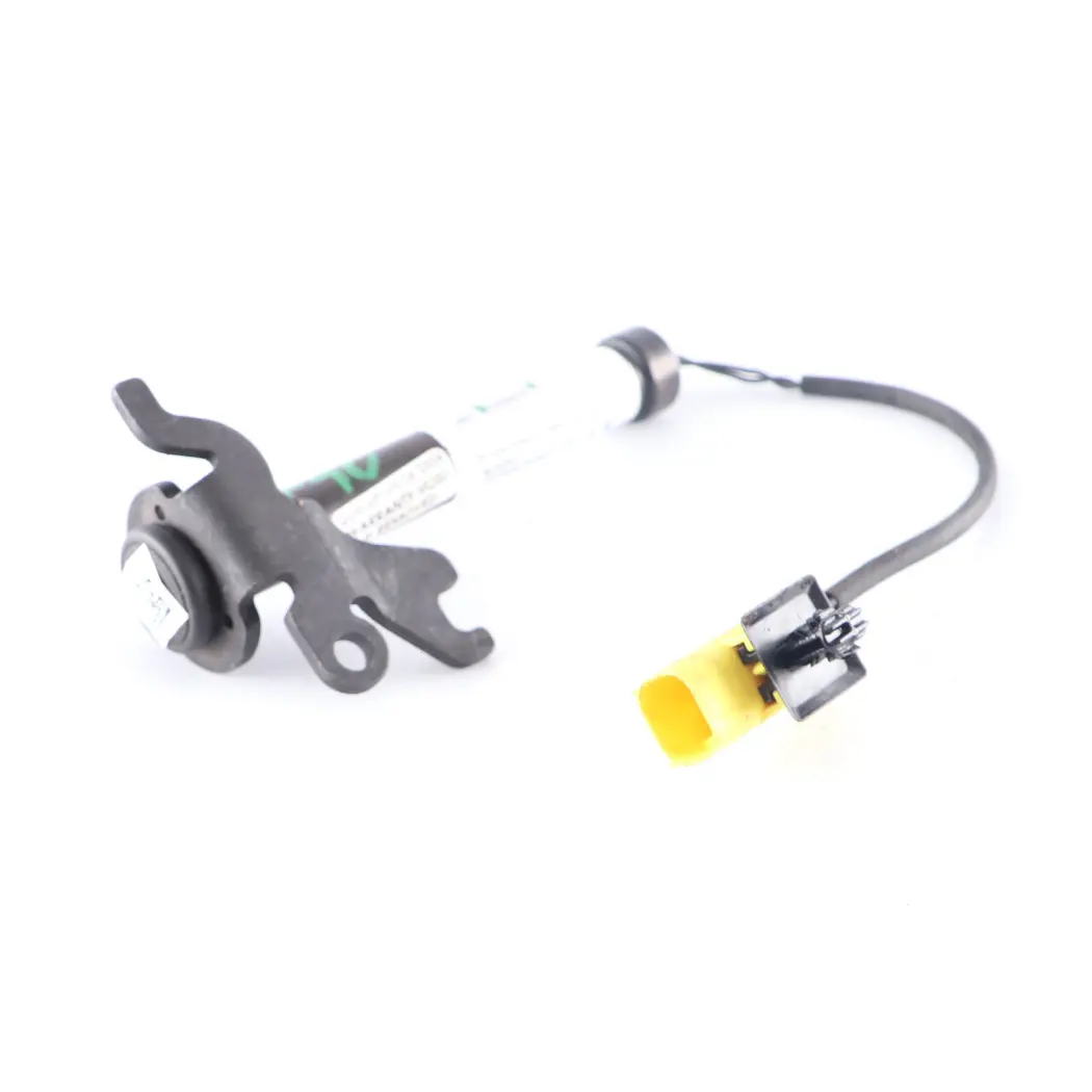  Actuador Bisagra Capó BMW F40 F44 Protección Peatones Derecha Exterior - SKU 7450944 - Número de pieza 7450944