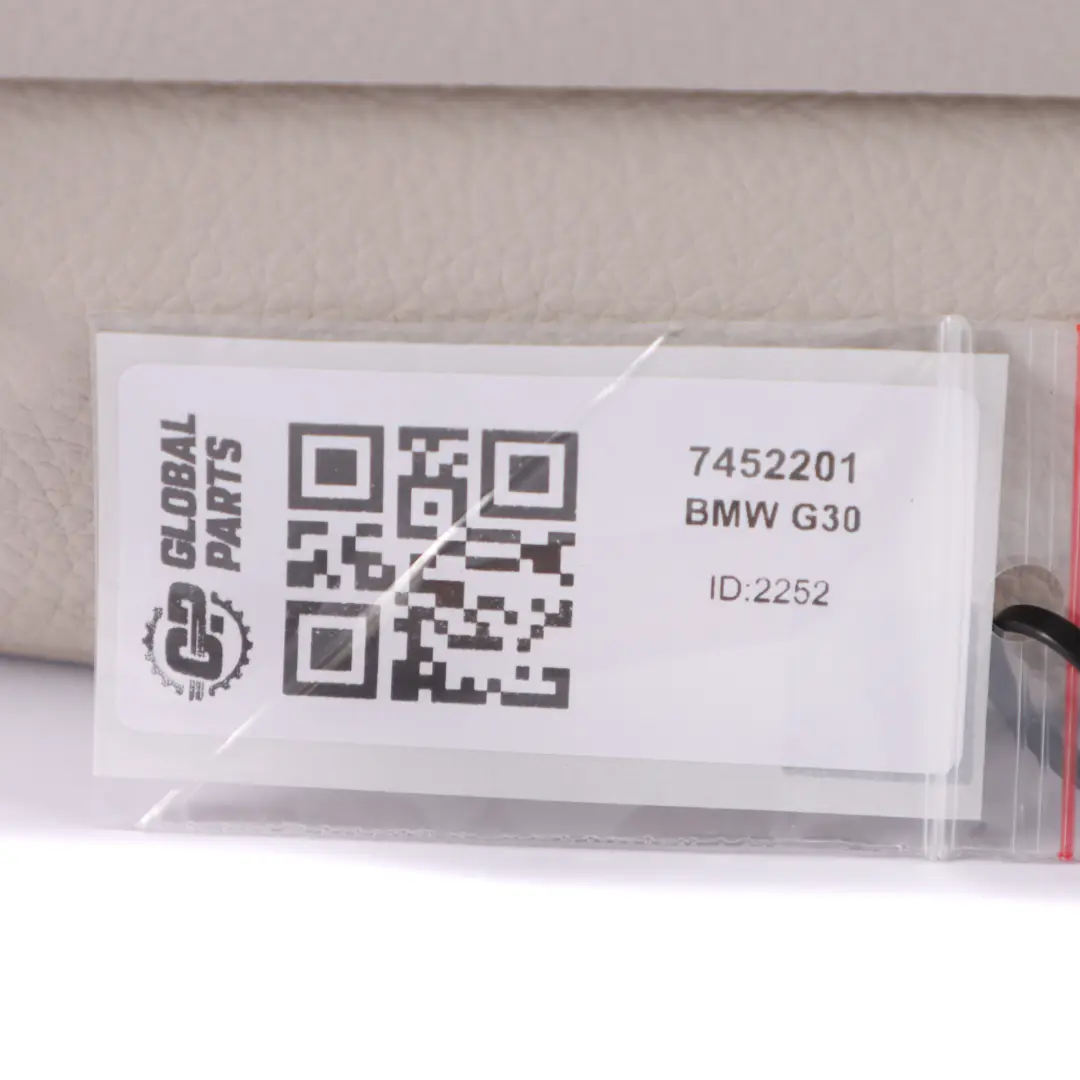 Headrest BMW G30 Rear Seat Right Left Leather Dakota Elfenbein Weiss to with Part number 7452201 Headrest BMW G30 Rear Seat Right Left Leather Dakota Elfenbein Weiss - SKU 7452201 - Part number 7452201