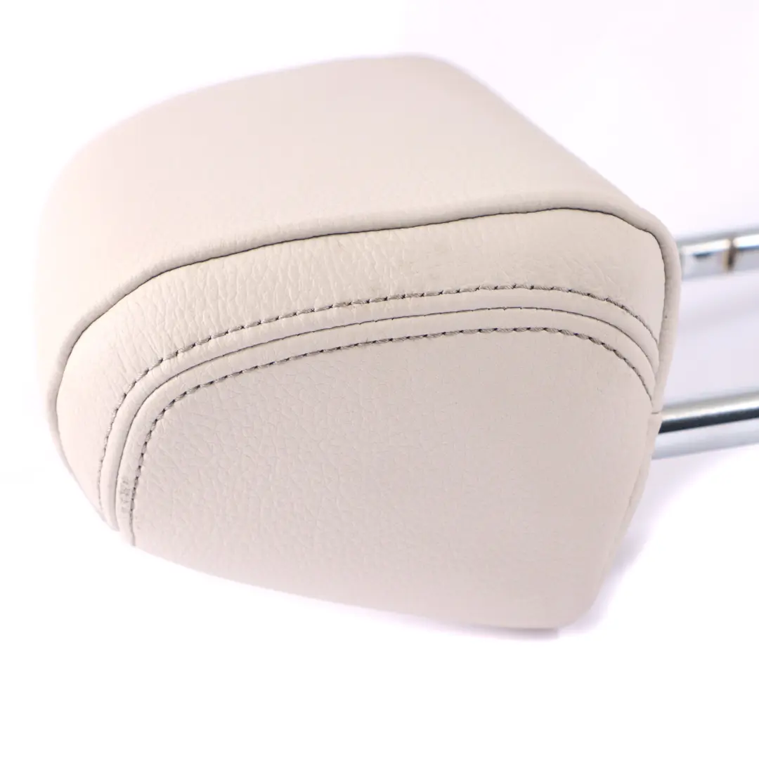 Headrest BMW G30 Rear Seat Right Left Leather Dakota Elfenbein Weiss to with Part number 7452201 Headrest BMW G30 Rear Seat Right Left Leather Dakota Elfenbein Weiss - SKU 7452201 - Part number 7452201