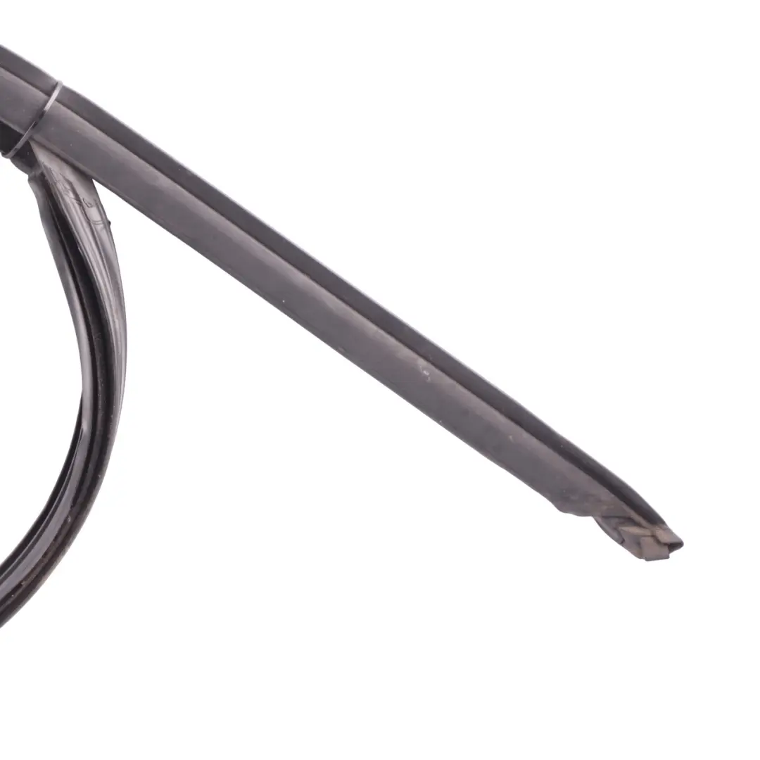 Window Guide Seal Gasket Front Right O/S Door Rubber Strip to BMW F40 with Part number 7452344 BMW F40 Window Guide Seal Gasket Front Right O/S Door Rubber Strip - SKU 7452344 - Part number 7452344