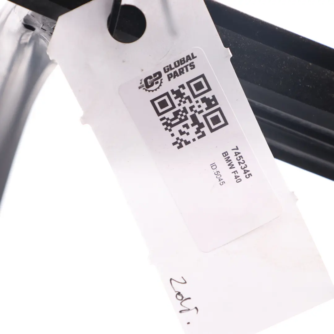 Window Guide Sealing Left Rear Door N/S to BMW F40 with Part number 7452345 BMW F40 Window Guide Sealing Left Rear Door N/S - SKU 7452345 - Part number 7452345