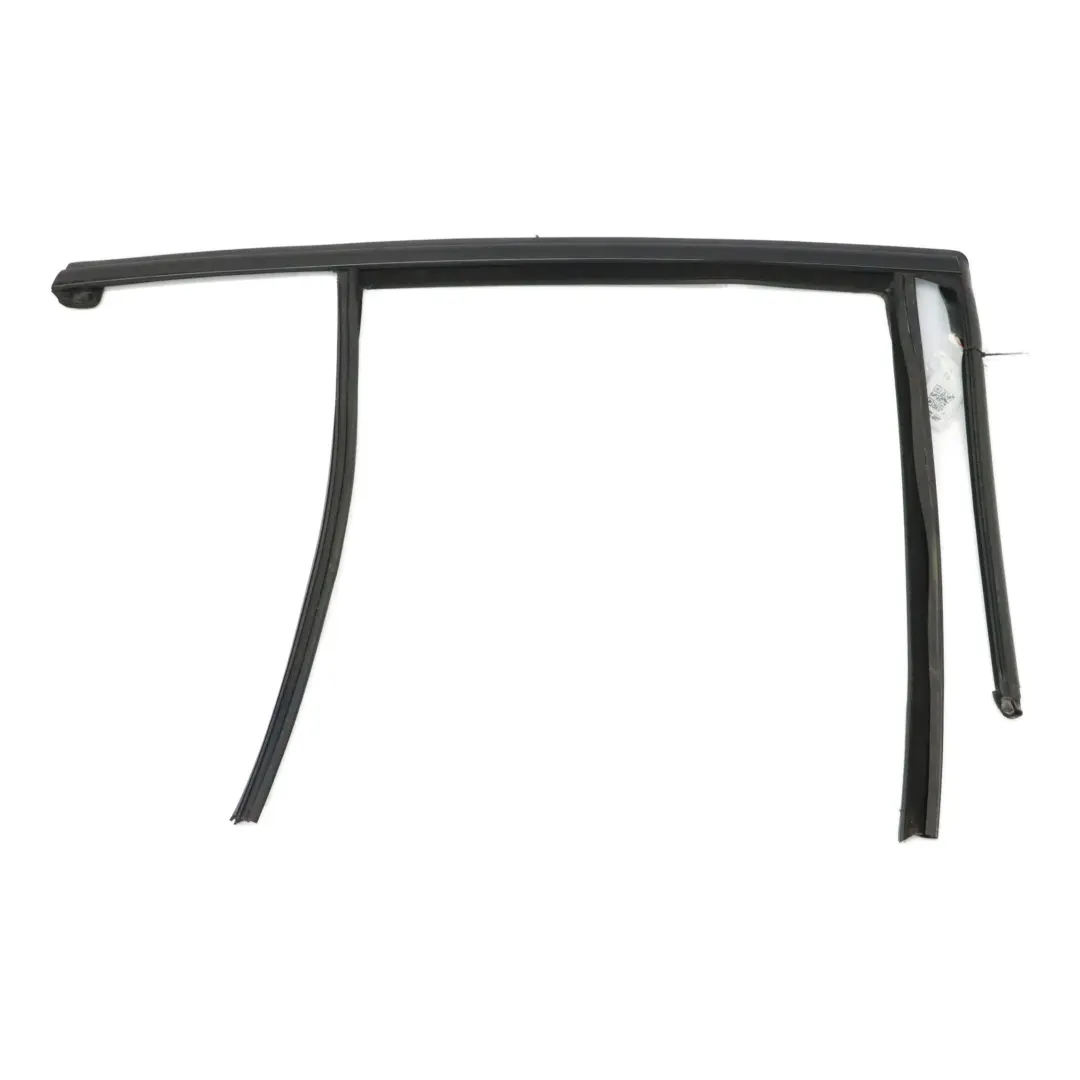 Guarnizione Guida Finestrino Gomma Posteriore Destra per BMW F40 con numero di parte 7452346 BMW F40 Guarnizione Guida Finestrino Gomma Posteriore Destra - SKU 7452346 - Numero di parte 7452346