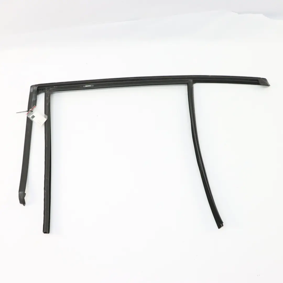 Fensterführungsdichtung Gummidichtung hinten rechts für BMW F40 mit Teilenummer 7452346 BMW F40 Fensterführungsdichtung Gummidichtung hinten rechts - SKU 7452346 - Teilenummer 7452346
