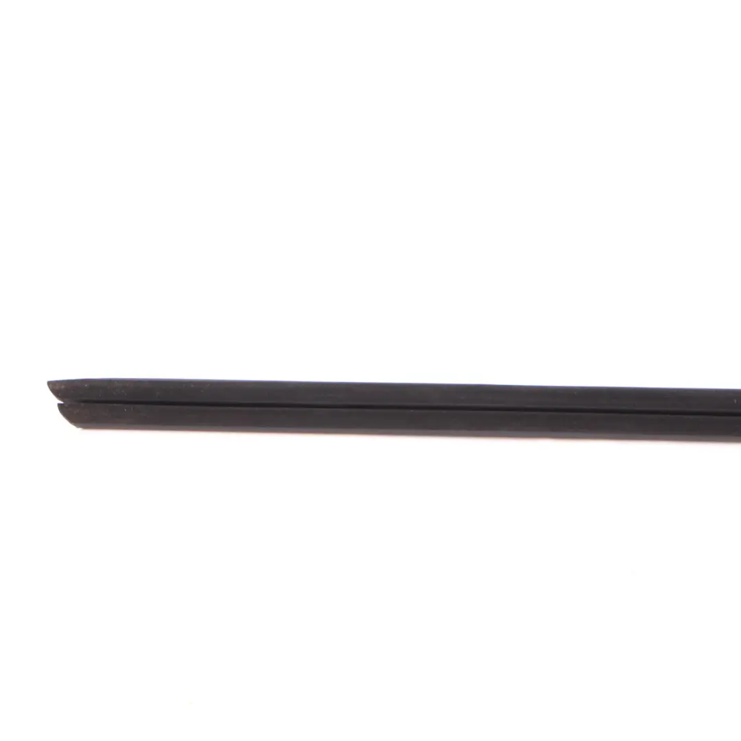 BMW F40 Schachtabdichtung Innen Tür Vorne Links 7452367 - SKU 7452368 - Teilenummer 7452368