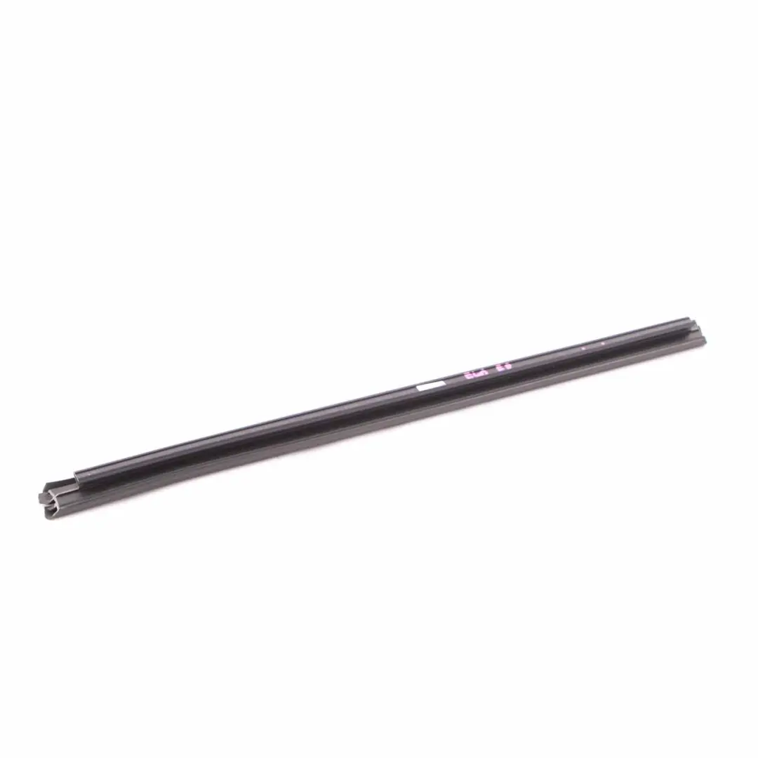 BMW F40 Schachtabdichtung Innen Tür Vorne Links 7452367 - SKU 7452368 - Teilenummer 7452368