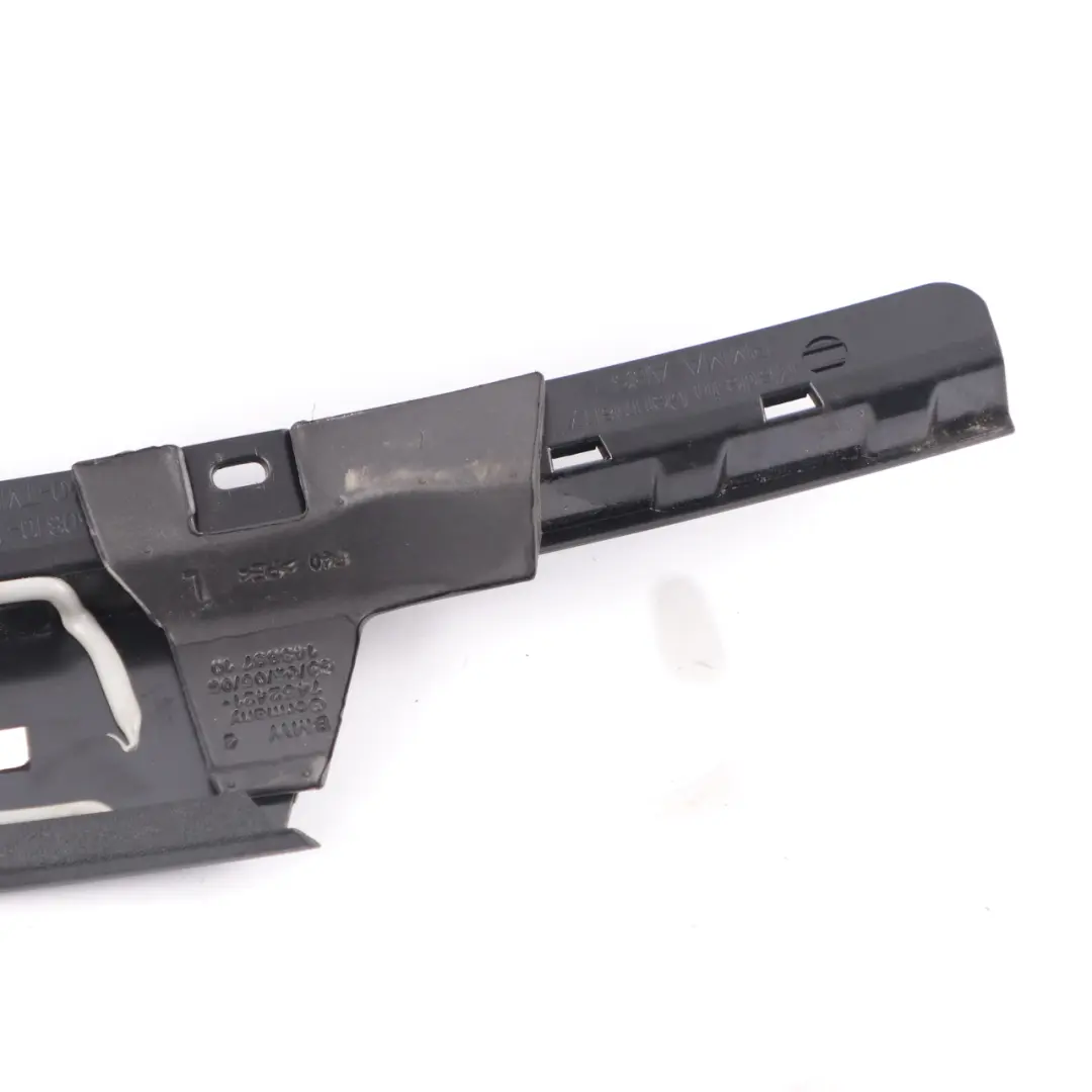 Abdeckung B-Säule Tür Vorne Links Zierleiste für BMW F40 mit Teilenummer 7452373 BMW F40 Abdeckung B-Säule Tür Vorne Links Zierleiste - SKU 7452373 - Teilenummer 7452373