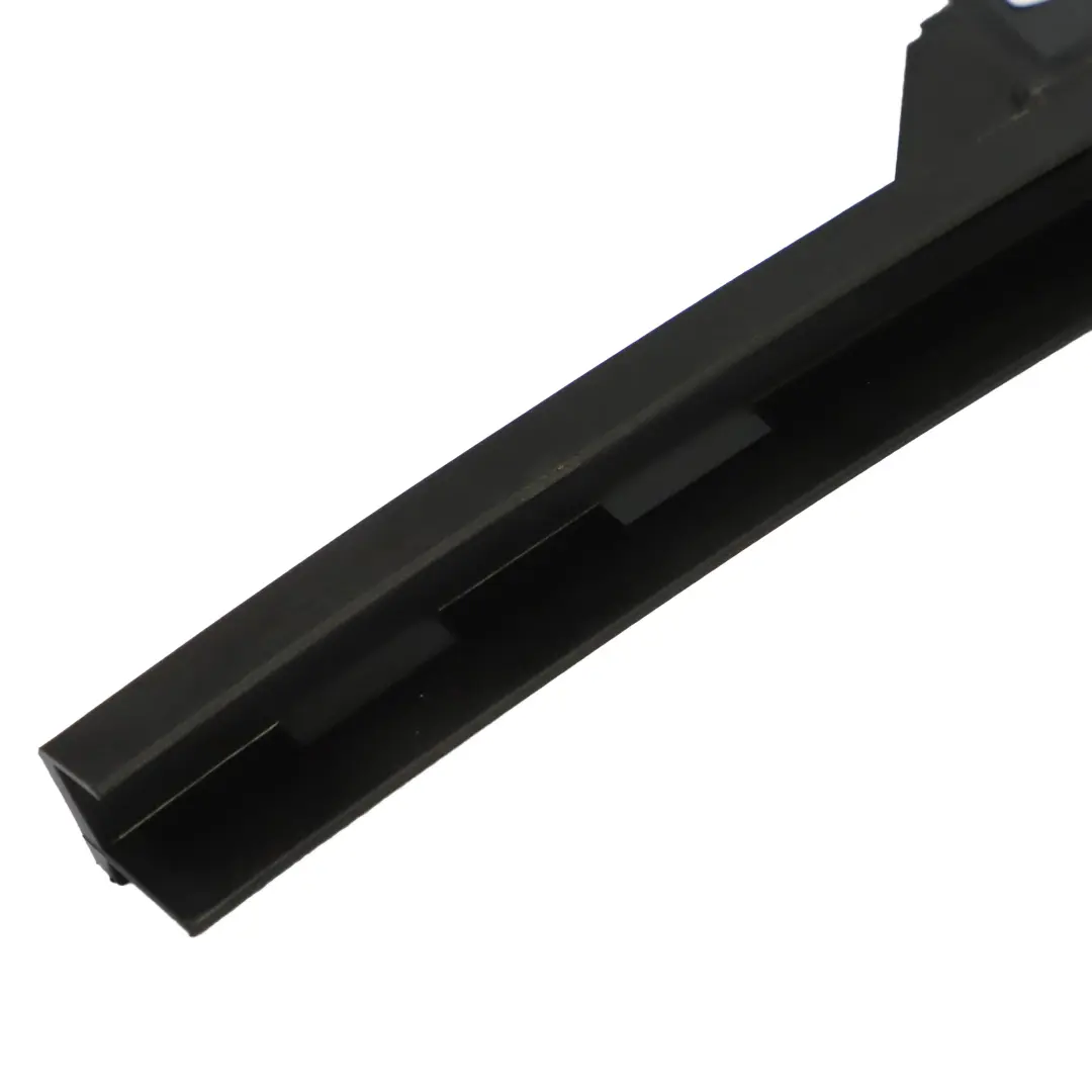 BMW F40 Szyba Drzwi Prawy Tył Trójkąt AS2 - SKU 7452414-1 - Numer Części 7452414