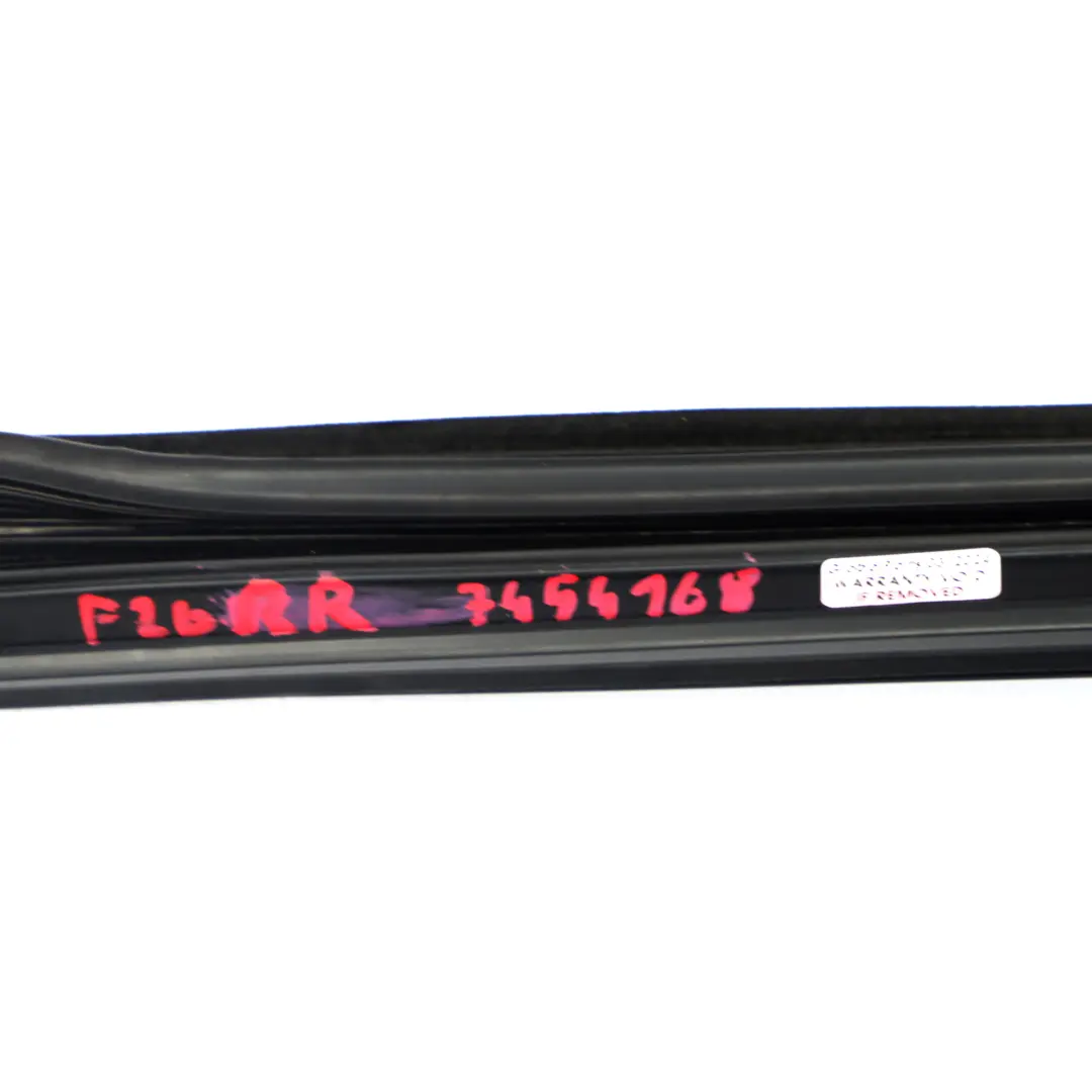 Junta Puerta BMW X4 F26 Guía Ventana Trasera Derecha Sellado para con número de pieza 7454168 Junta Puerta BMW X4 F26 Guía Ventana Trasera Derecha Sellado - SKU 7454168 - Número de pieza 7454168