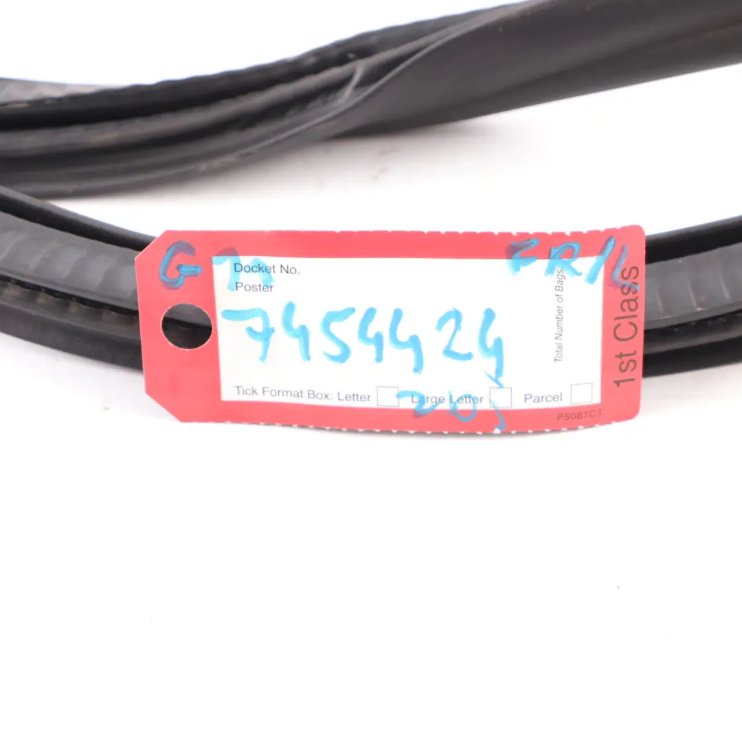 Door Gasket Seal Weatherstrip Front Right / Left O/N/S to BMW G11 with Part number 7454424 BMW G11 Door Gasket Seal Weatherstrip Front Right / Left O/N/S - SKU 7454424 - Part number 7454424