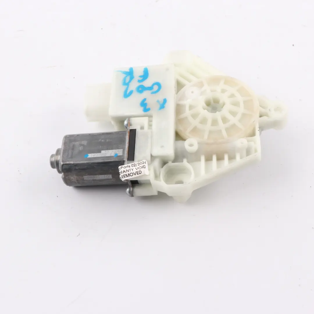 Window Lifter Motor BMW G30 G31 X3 G01 Front Left N/S Drive Actuator to with Part number 7455081 Window Lifter Motor BMW G30 G31 X3 G01 Front Left N/S Drive Actuator - SKU 7455081 - Part number 7455081