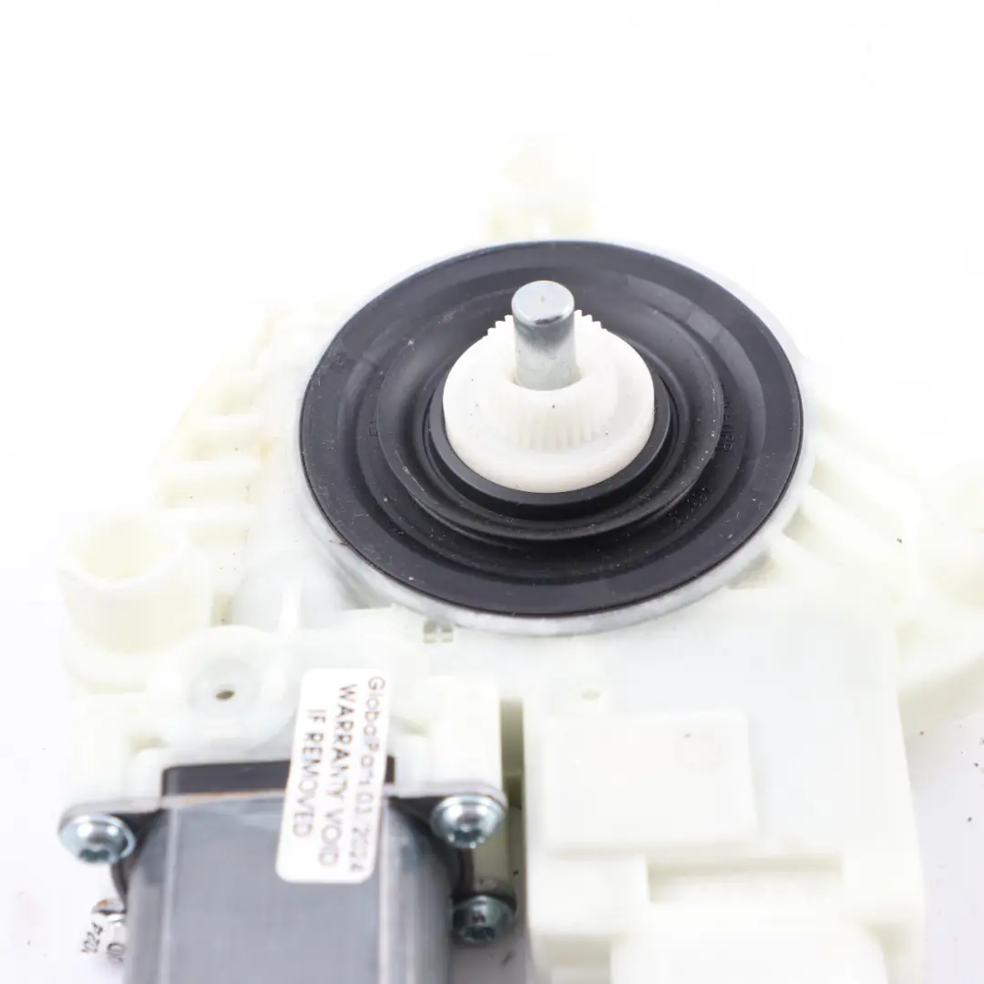 Elevalunas Puerta Trasera Derecha Mecanismo Accionamiento para Motor BMW G30 F90 G11 con número de pieza 7455084 Motor BMW G30 F90 G11 Elevalunas Puerta Trasera Derecha Mecanismo Accionamiento - SKU 7455084 - Número de pieza 7455084