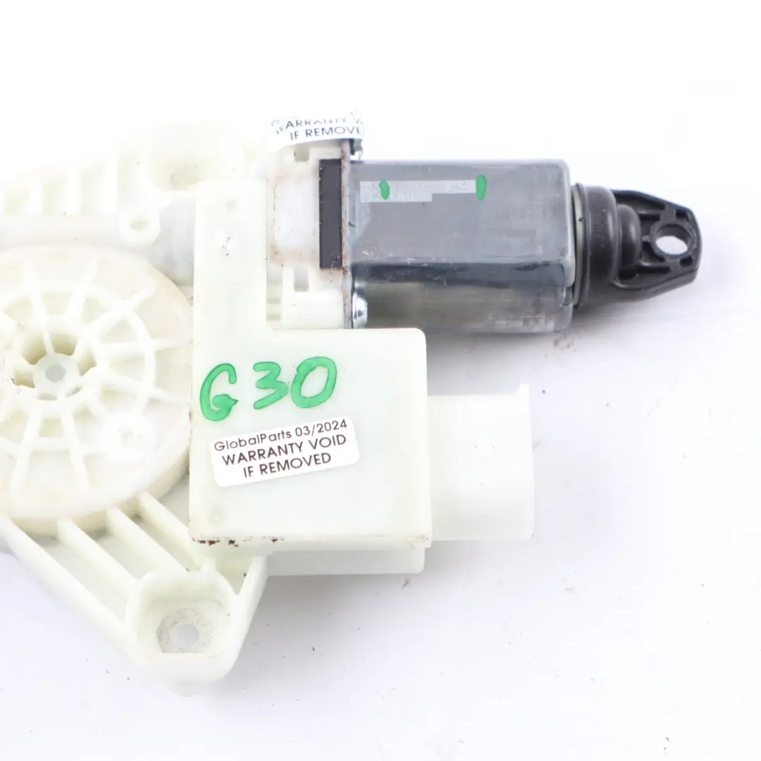 Window Lifter Rear Door Right O/S Drive Mechanism to Motor BMW G30 F90 G11 with Part number 7455084 Motor BMW G30 F90 G11 Window Lifter Rear Door Right O/S Drive Mechanism - SKU 7455084 - Part number 7455084