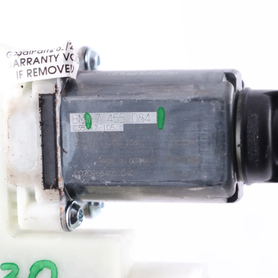 Moteur BMW G30 F90 G11 Lève Vitre Porte Arrière Droite Mécanisme pour à propos du numéro de pièce 7455084 Moteur BMW G30 F90 G11 Lève Vitre Porte Arrière Droite Mécanisme - SKU 7455084 - Numéro de pièce 7455084