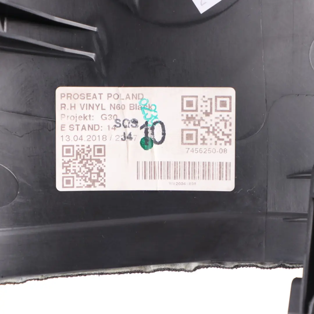 BMW G30 Embellecedor Lateral Panel Trasero Asiento Derecho Cuero Dakota Negro - SKU 7456250 - Número de pieza 7456250