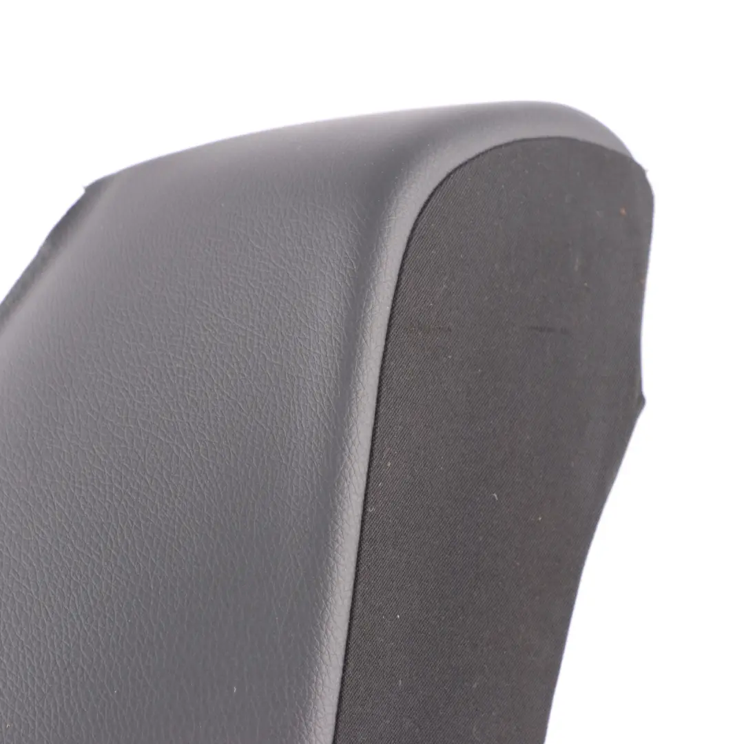 Embellecedor Lateral Panel Trasero Asiento Derecho Cuero Dakota Negro para BMW G30 con número de pieza 7456250 BMW G30 Embellecedor Lateral Panel Trasero Asiento Derecho Cuero Dakota Negro - SKU 7456250 - Número de pieza 7456250