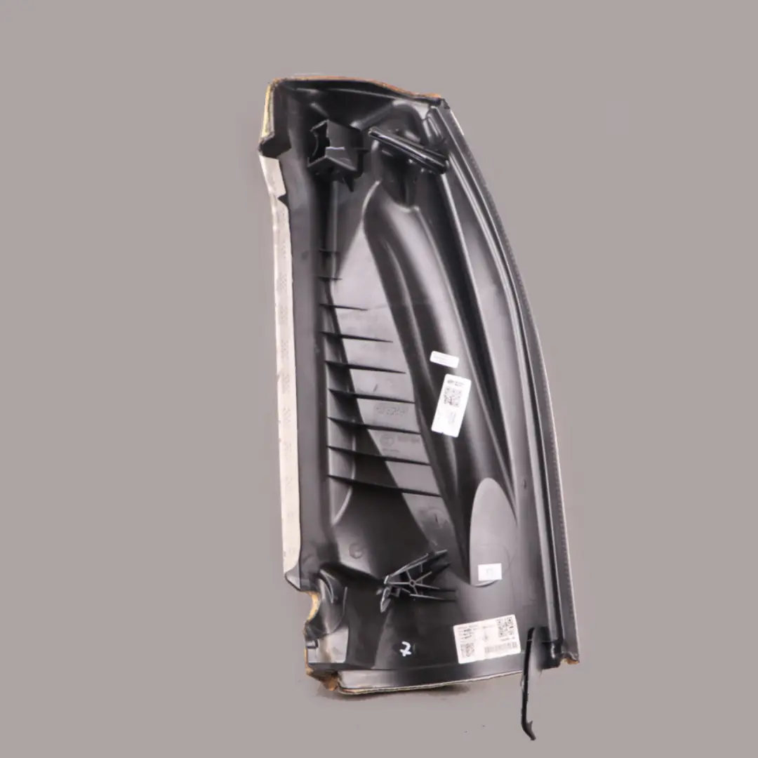 Lateral Trim Side Panel Rear Right O/S Leather Dakota Elfenbein-weiss to BMW G30 with Part number 7456290 BMW G30 Lateral Trim Side Panel Rear Right O/S Leather Dakota Elfenbein-weiss - SKU 7456290-1 - Part number 7456290