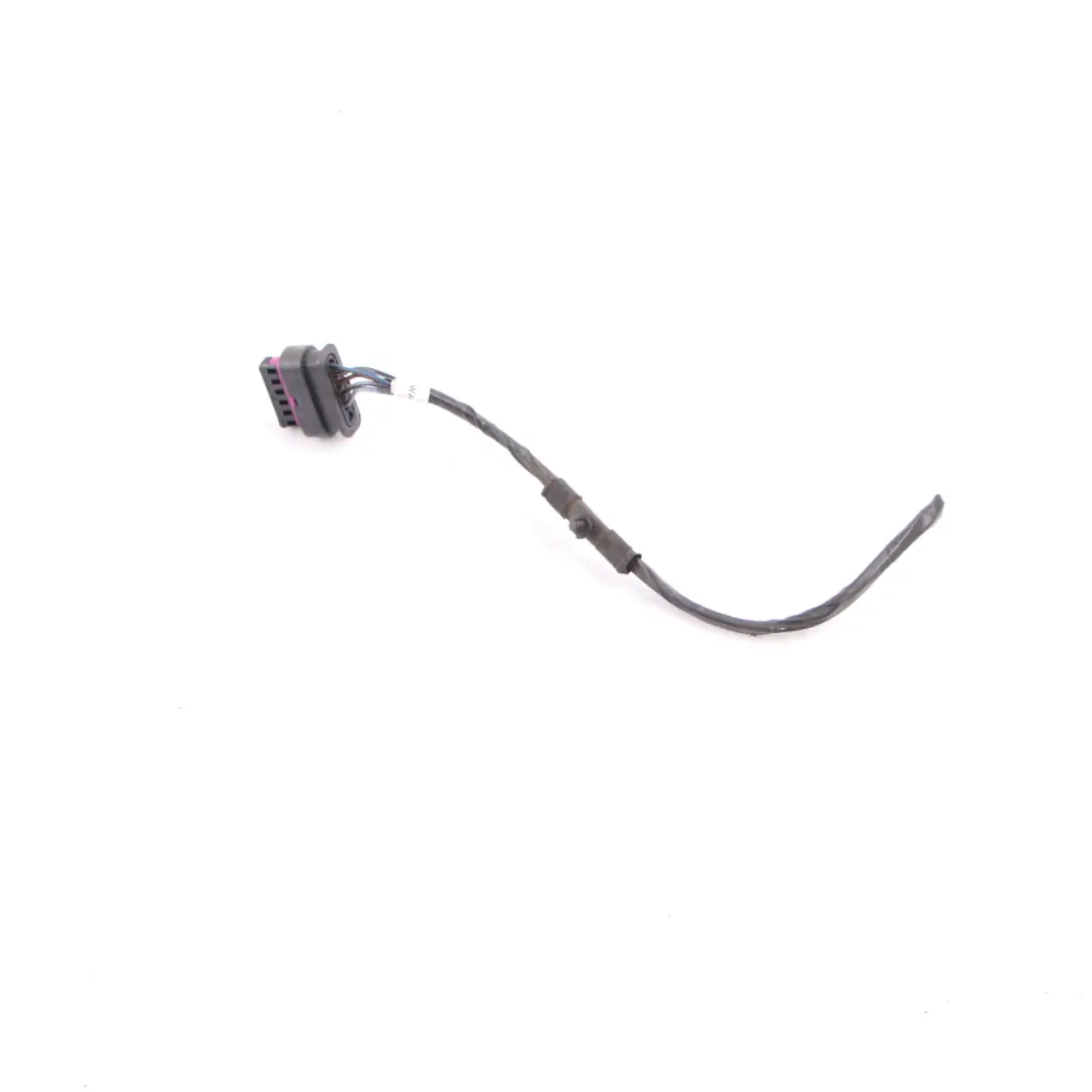 Light Side Panel Lamp Right O/S Plug Socket Wiring to BMW F20 F21 LCI Rear with Part number 7456502 BMW F20 F21 LCI Rear Light Side Panel Lamp Right O/S Plug Socket Wiring - SKU 7456502-1 - Part number 7456502