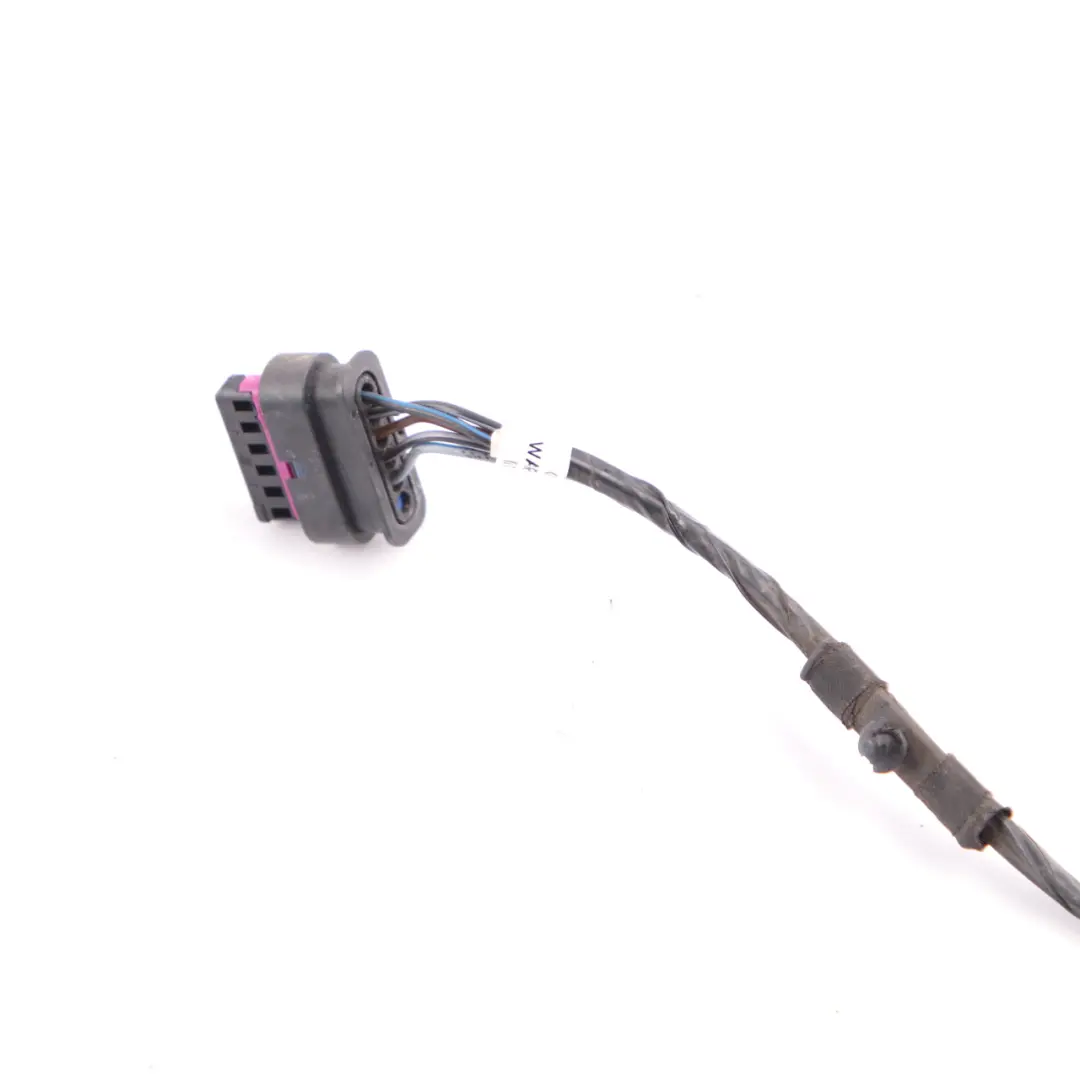 Light Side Panel Lamp Right O/S Plug Socket Wiring to BMW F20 F21 LCI Rear with Part number 7456502 BMW F20 F21 LCI Rear Light Side Panel Lamp Right O/S Plug Socket Wiring - SKU 7456502-1 - Part number 7456502