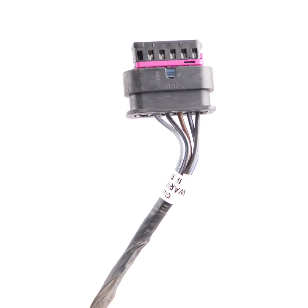 Light Side Panel Lamp Right O/S Plug Socket Wiring to BMW F20 F21 LCI Rear with Part number 7456502 BMW F20 F21 LCI Rear Light Side Panel Lamp Right O/S Plug Socket Wiring - SKU 7456502-1 - Part number 7456502