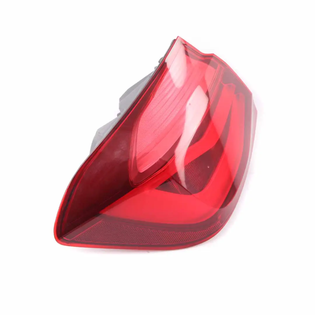 Lampa Tylna LED Panelu Bocznego Lewy Black Line do BMW F30 F80 M3 LCI o numerze 7456519 BMW F30 F80 M3 LCI Lampa Tylna LED Panelu Bocznego Lewy Black Line - SKU 7456519 - Numer Części 7456519