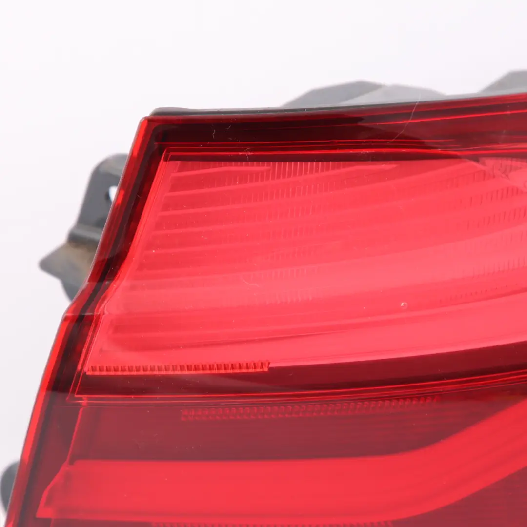 Rück Leuchte LED Seitenteil Rechts Black Line für BMW F30 F80 M3 LCI mit Teilenummer 7456520 BMW F30 F80 M3 LCI Rück Leuchte LED Seitenteil Rechts Black Line - SKU 7456520 - Teilenummer 7456520