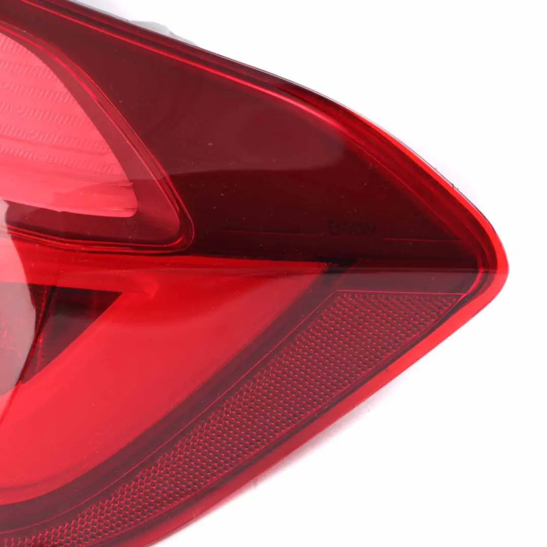  Lampada posteriore BMW F30 F80 M3 LCI LED Pannello laterale destro Linea nera - SKU 7456520 - Numero di parte 7456520