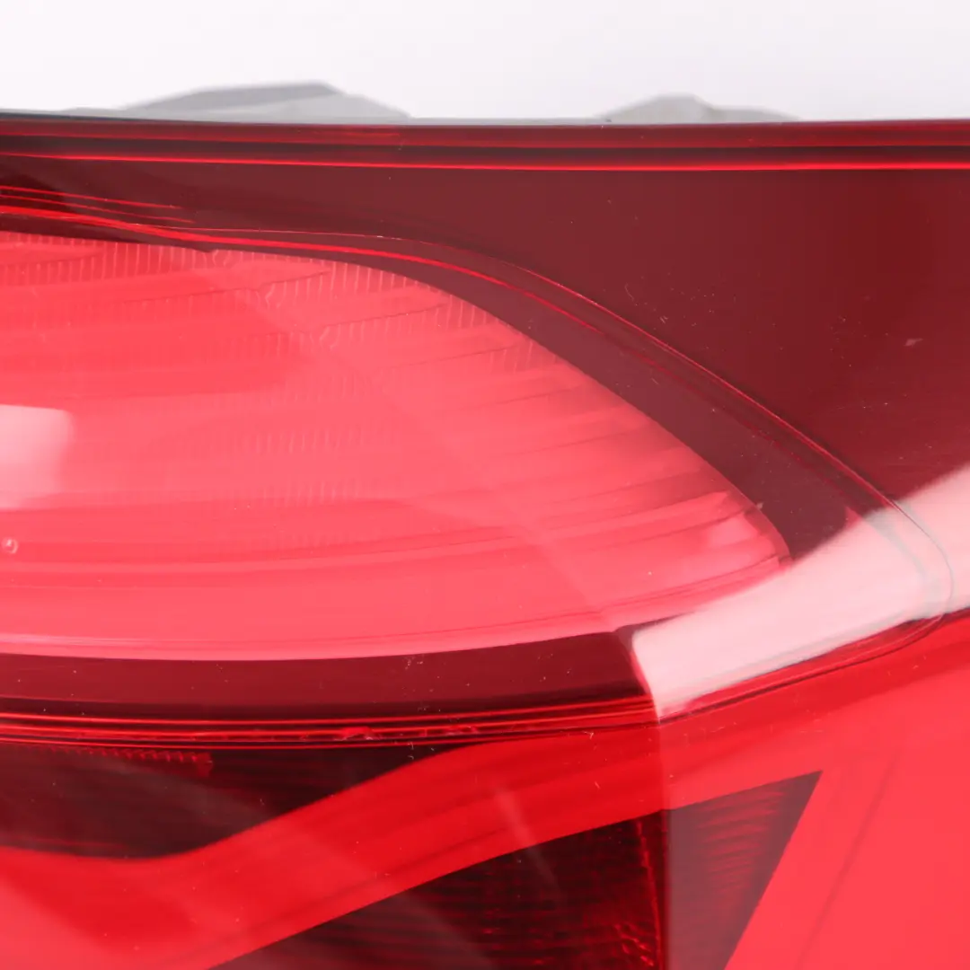  Lampada posteriore BMW F30 F80 M3 LCI LED Pannello laterale destro Linea nera - SKU 7456520 - Numero di parte 7456520