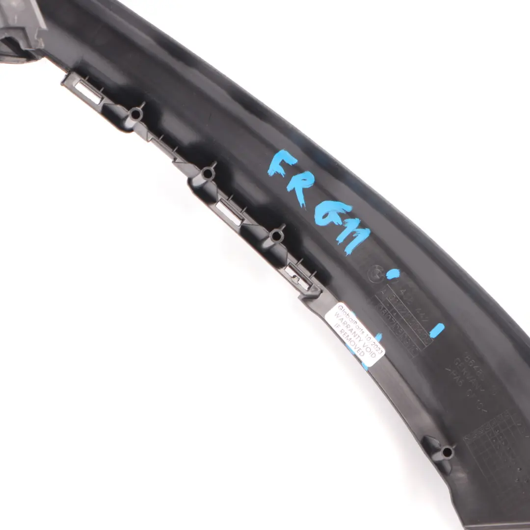 Window Sealing Front Door Right O/S Guide Frame Seal Trim to BMW G11 with Part number 7458442 BMW G11 Window Sealing Front Door Right O/S Guide Frame Seal Trim - SKU 7458442 - Part number 7458442