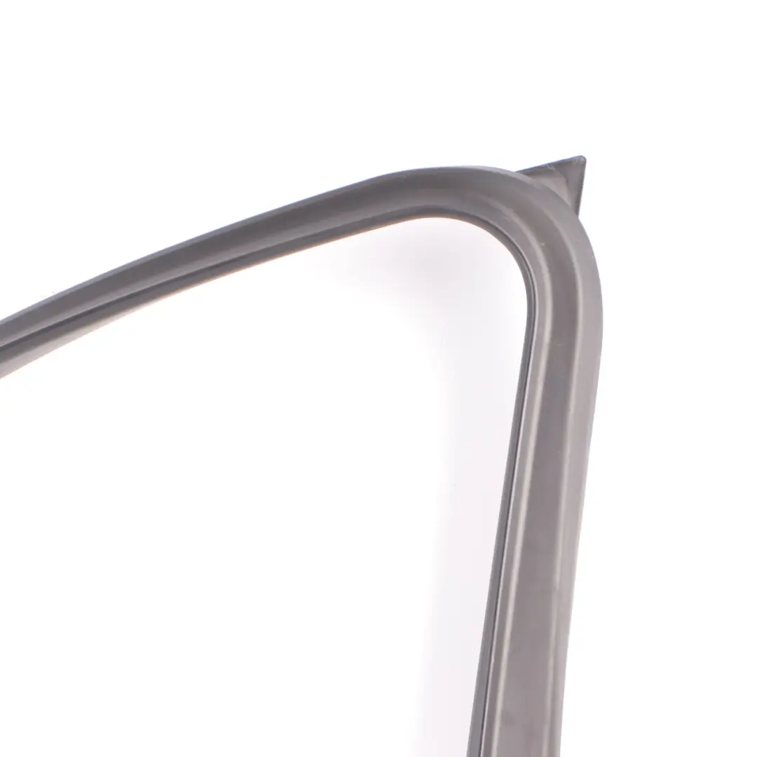 Window Sealing Front Door Right O/S Guide Frame Seal Trim to BMW G11 with Part number 7458442 BMW G11 Window Sealing Front Door Right O/S Guide Frame Seal Trim - SKU 7458442 - Part number 7458442