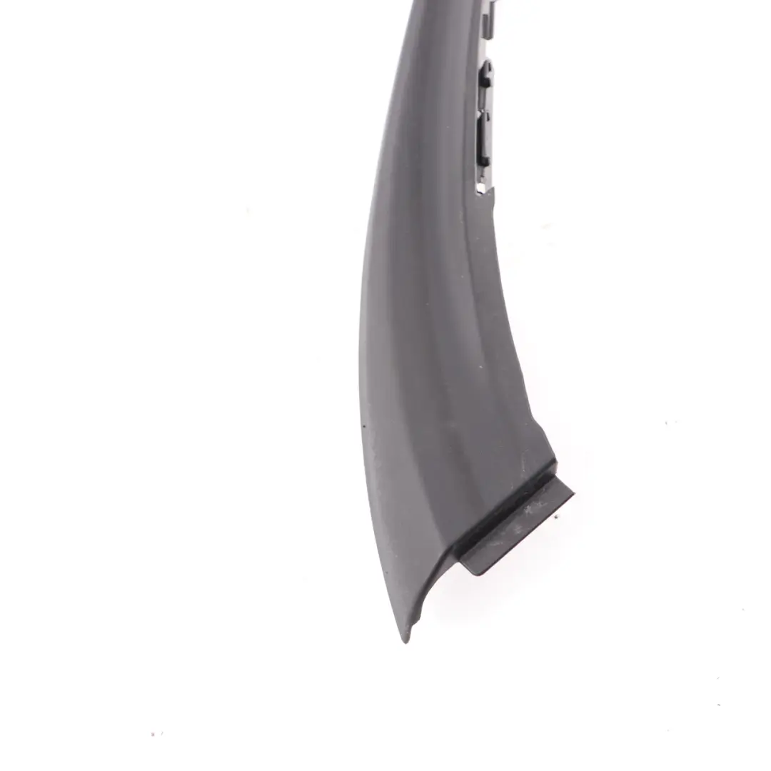 Window Sealing Front Door Right O/S Guide Frame Seal Trim to BMW G11 with Part number 7458442 BMW G11 Window Sealing Front Door Right O/S Guide Frame Seal Trim - SKU 7458442 - Part number 7458442