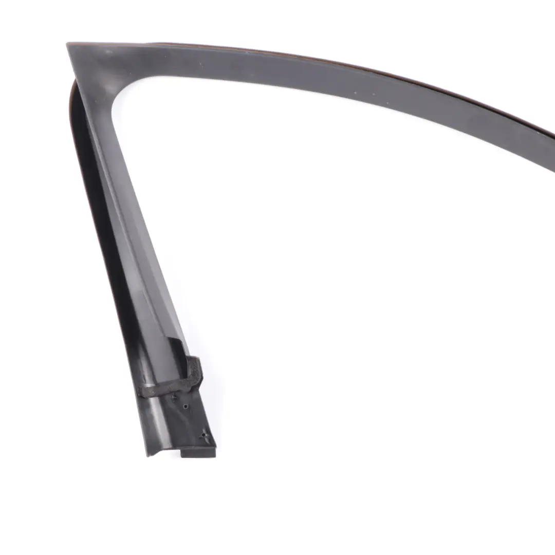 Window Sealing Front Door Right O/S Guide Frame Seal Trim to BMW G11 with Part number 7458442 BMW G11 Window Sealing Front Door Right O/S Guide Frame Seal Trim - SKU 7458442 - Part number 7458442