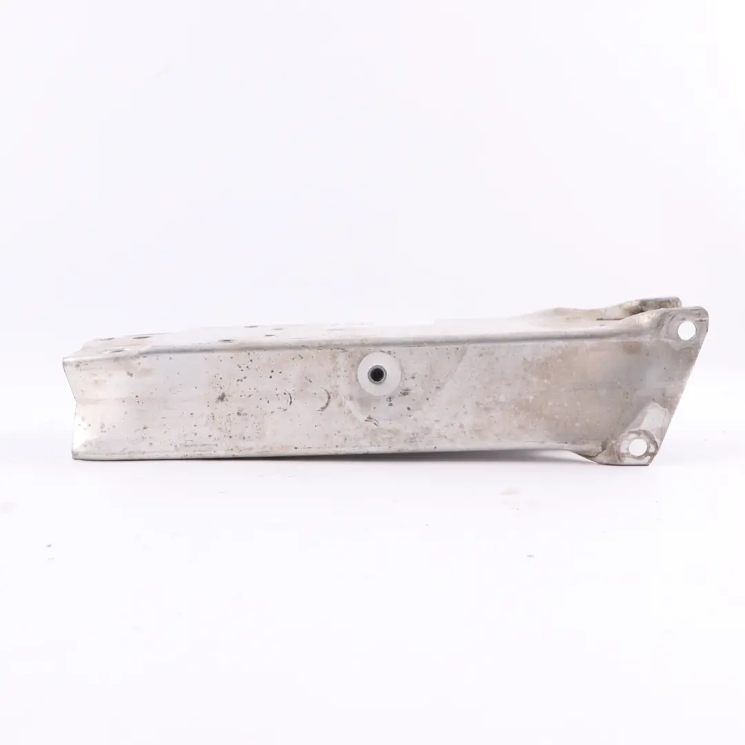 deformación BMW F40 F44 Refuerzo parachoques delantero derecho para Elemento con número de pieza 7459888 Elemento deformación BMW F40 F44 Refuerzo parachoques delantero derecho - SKU 7459888 - Número de pieza 7459888